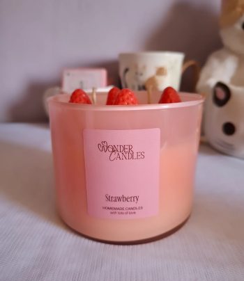 Strawberry candle 380g🍓🩷