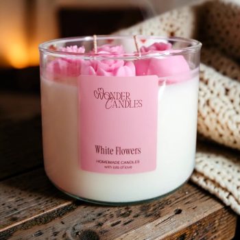 White Flowers Candle🩷